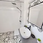 Apartment In 54949