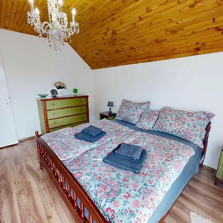 Apartment In 54949 *